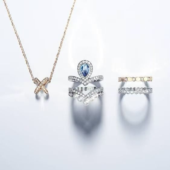 Chaumet
Jewellery